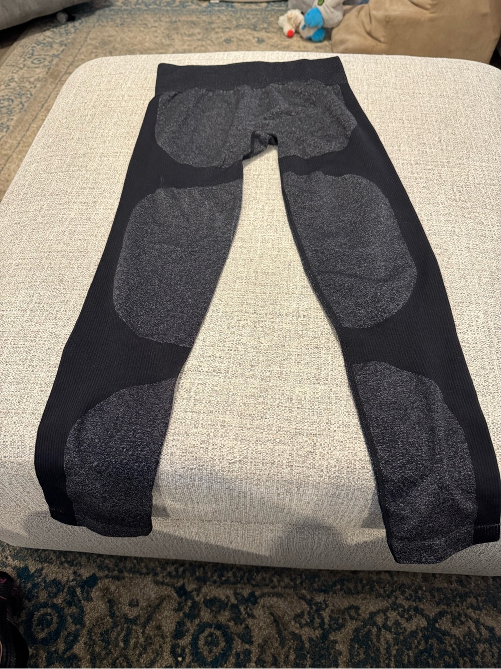Seamless Black and Dark Gray Active Leggings